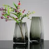 Decoratieve bloemen Creatieve rokerige glazen vaas Woonkamer Bloemstuk Luxe Modern design Eenvoudige huisdecoratie Tafelornamenten.