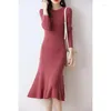 Kvinnors tröjor Autumn och Winter Wool Mid Length Dress Round Neck Over Knee Cashmere Fishtail kjol