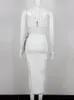 Vestido de dos piezas BEVENCCEL 2023 Blanco Sexy Diamante Flor Top corto Bodycon Falda de pierna pequeña Set Evening Nightclub Party Vendaje