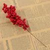 Fleurs décoratives 12 pièces Faux grappes de fruits rouges en plastique artificielle Noël Berrie mousse baies Branches bricolage couronne décoration d'arbre de Noël