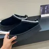 tazz tasman Stivale con semi di senape Pantofole Tazz Ciabatte Tasman Stivale classico con plateau ultra mini Slip-on Les Petites Stivale invernale firmato in misto lana scamosciata