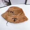 Winter Warm Designer Bucket Hat Cap Fashion thicken Hats Casual Fitted Classic High Quality Skull Hats Beanie 4 Colors