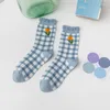 Chaussettes mi-tube pour femmes, tendance dessin animé japonais, Version coréenne, quatre saisons, vent d'université fin