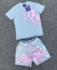 Fatos masculinos SynaWord High Street Moda Hip-Hop Terno 2023 T-shirt na moda Impresso Syna Shorts