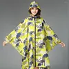 Regnrockar Stylish Waterproof Hooded 1 PC Multicolor Women Ultra-tunn regnrock utomhus Lång poncho Rain Coat Rainwear Suit