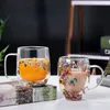 Vinglas med kreativ dubbel väggglas kopp äkta blomma conch blixtfyllningsglas koppar hand gåvor höga borosilikat glas koppar med handtag 230928