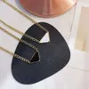 Collier pendentif de luxe mode lettre P triangle inversé chaîne en or bijoux hommes et femmes personnalité de la mode chaînes de clavicule bijoux de qualité supérieure cjewelers