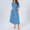 Vestidos casuales 2023 Retro Azul Vestido de manga corta con bolsillos Moda Mujeres Denim Ladies Botón de solapa Slim A-Line Largo