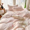 Ensembles de literie Rose Fraise Fleurs Broderie Dentelle Volants Patchwork Ensemble Velours Polaire Housse de Couette Plat/Housse Drap Taie d'oreiller