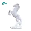 Oggetti decorativi Figurine Statua in resina Dorato Bianco Nero Figura di cavallo Ornamenti astratti nordici per interni Scultura Decorazioni per la casa 230928