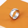 Anello moda uomo lettera V Ljia anelli in acciaio inossidabile di design di alta qualità impegno di fidanzamento matrimonio fidanzamento di lusso bijoux cjewelersladies regalo