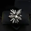 Broszki retro elegancka elegancka broszka kwiatowa Wysokiej klasy Wykwintne luksusowe stylowe pinowe horsage Akcesoria dla kobiet w garniturze szpilki biżuterii
