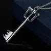 Collane con ciondolo Gioielli di moda Kingdom Hearts Sora Corona Collana girocollo Costume fatto a mano Chiave Ciondolo con ciondolo Ornamento a catena 230928