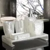 Conjunto acessório de banho Pérola Textura Produtos de resina de cinco peças Acessórios de banheiro de casamento Dispensador de garrafa de sabão Prato Gargarejo