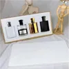 Парфюм 30 мл 4pcs Установите eau de parfum 4 в 1 подарочную коробку с длительным спреем с высоким качеством.