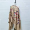 Sciarpe Donna Scialle e impacchi retrò Caldo misto cashmere Fenice Fiore Ricamo Sciarpa Silenziatore Bufanda Nappa classica Pashmina Hijab