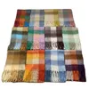 Foulards automne/hiver 2023 écharpe en cachemire pour hommes et femmes femmes gland foulard Jacquard carré C