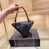 Ladies Stray Bag Female Shoulder Bags Crossbody Bags Made of Top Quanlity Material Fashion Style Soft and Good Touch Fashion Trian3055