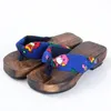 Pantoufles homme en bois été sandales vêtements de plage tongs Style japonais Geta Cosplay diapositives messieurs chaussures de plein air 2023