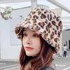 Berets YSYX Plush Leopard-Print Fisherman Hat's Women Autumn Winter Retro Street Warm Bucket Cap's Korean Thickening Beanie