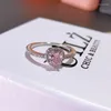 Bröllopsringar uilz silver färg söt ring finger rosa cz hjärta lyxkvalitet smycken tillbehör engagemang för kvinnor