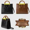 Couro de crocodilo de alta qualidade Diana Diana Bamboo Tote Bag Designers Handbag Saco de ombro encantador para feminino Pochette Pochette Python 298y