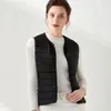 Kvinnors västar 2023 Ultra Light Down Coat Women Single-Breasted ärmlös väst Kvinnlig vit Duck Waistcoat damer Varma pufferjackor