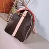 Designer Bolsa de viagens Bolsas de luxo Menina Mulheres Bolsas de bagagem de marca com bloqueio de grande capacidade Bola esportiva tamanho 45cm50cm55cmcm