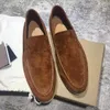 Sommerkleidschuhe, mit Charms verzierte Walk-Wildleder-Loafer, Paarschuhe, lässige Slip-on-Flats aus echtem Leder für Herren, flache Luxus-Designer-Fabrikschuhe