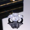 Anéis de casamento Cristal de triângulo quadrado de prata na moda para mulheres brilharem branca CZ INLAY INLAY JOENS PARTE