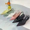 Sandaler av hög kvalitet 2023 Triangel Sexig GASE RHINESTONE DECORATIVE CALICO LADIES DRESS SHOES LUXURY DESIGNER STOLE LÄDER HOLL
