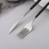 Conjuntos de utensílios de jantar 5pcs Conjunto de combinação de prata preta fosca Facas de aço inoxidável Facas de colheres Calhas de tabela de talheres