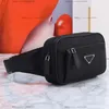 Sacs de taille de concepteur de luxe matériel loch latch fashion coffre sac femmes et hommes sacs crossbody sacs fanny pack téléphone mobile sac à main noir crédi255u