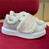 2023 Designer Paris Emblema Time Out Sneaker Stivali in pelle di vitello scamosciata con colletto e cinturino in velcro Sneakers con suola in morbido shearling con scatola originale