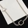 Uomo Donna Classico Argento Doppia Lettera Collane con ciondolo Catena lunga in metallo Collane Hip Hop Bijoux con scatola