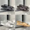 Designer sandalen Frans dame lederen teen clip vierkante kitten hak luxe casual comfortabele buitenfeestjesglippen 85ei