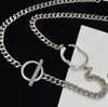 Uomo Donna Classico Argento Doppia Lettera Collane con ciondolo Catena lunga in metallo Collane Hip Hop Bijoux con scatola