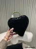 CC Bag Evening Bags 2022SS Spring Heart Style Valentine Day Bags Classic Top Handtag Totes quiltat Patent Leather Famous Luxury Designer Clutch Cosmetic Vanity 2