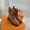 Designer di lusso 23FW Territory Flat Ranger Boots Pelle di vitello e suola in gomma con battistrada in shearling Chunky Winter Martin Boot Sneakers Taglia 35-41