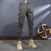 Męskie dżinsy streetwear mody masy multi kieszenie elastyczne swobodne spodnie ładunków hombre hip hop joggers kombinezonki wojskowe