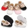 Meninas Primeiras Caminhantes Caminhocas recém -nascidas Sapatos de couro PU Cotton Cotton Sone Infant Spring Rivet Princess Shoes