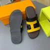 Pantofole estive classiche scarpe da uomo di marca di lusso nuove scarpe firmate di moda 5A scarpe da esterno in vera pelle arancione nero grigio giallo cinghie di colore misto chiaro