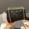 Luxurys tasarımcıları omuz çanta f moda kadınlar cüzdan kalitesi klasik tuval baskı küçük kare çanta totes crossbody 2022 el çantası cüzdanlar en çok satan