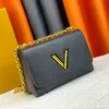 تويست EPI الكتف Hobo Bag M50282 TWISTS Luxurys Designer Women’s Mens Handbags Bold Chain Ripple Crossbody Clutch Flap Pochette Bact