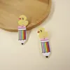 Pendientes colgantes creativos cámara divertida calculadora forma de lápiz acrílico lindo Animal de dibujos animados pato amor corazón pendiente para mujer Accesorios