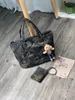 Bolsas de noite Moda Mulheres grandes Espaço Algodão acolchoado Bolsa de ombro Ladies Luxury Tote Handbag estofando 3 em um conjunto