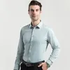 Casual shirts voor heren Luclesam heren groene bamboe vezel ademende slanke carrière eenvoudige niet-ijzerwording zakelijk shirt voor man