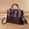 ladies leathers shoulder bags high-quality embossed crocodile handbag large capacity horizontal retro leather handbags elegant per245m