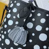 2023 Women Shoulder Bags Leather Shopping Bag Large Capacity Tote Fashion Letters White Polka Dot Print Meduim Handbag With Zip Po330k
