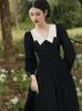 Lässige Kleider Yosimi Retro Französische Romantik Little Black Kleid Lange Frauen 2023 Herbst Vintage V-Ausschnitt Patchwork A-Line-Ärmel